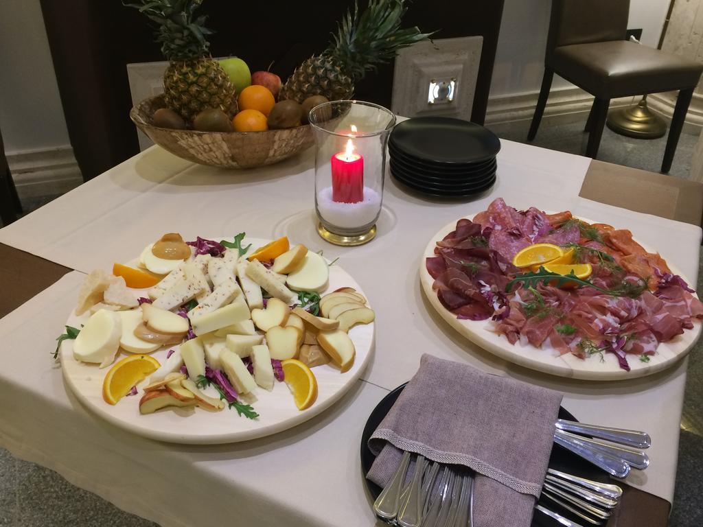 Bhb Hotel 마두리아 외부 사진